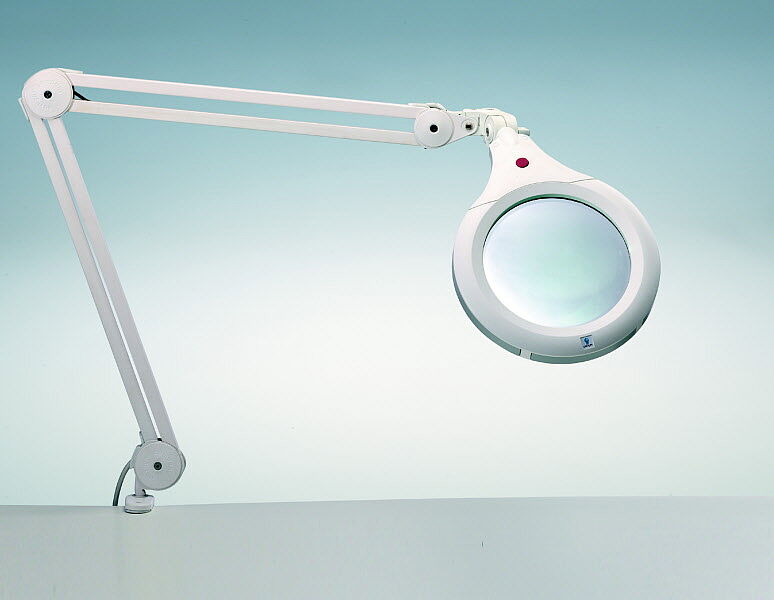 Lupenleuchte für handwerkliche Tätigkeiten